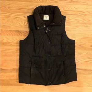 Old Navy black puffer vest